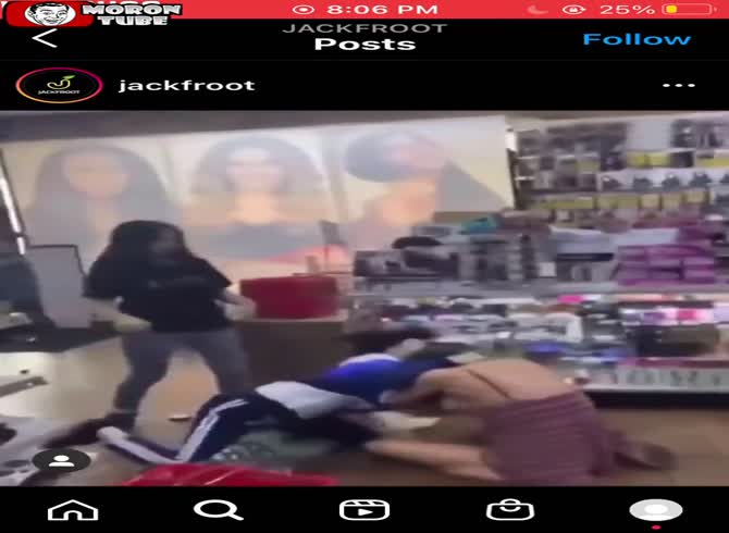 Video :Her attempt to steal from a beauty shop doesn't work out well!